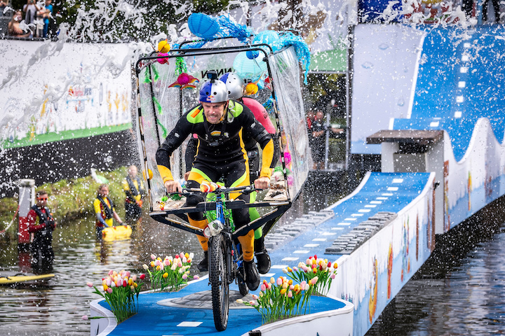 Red Bull Spin Off Chicago Turns 12th Street Beach Into a Wild Floating Racetrack